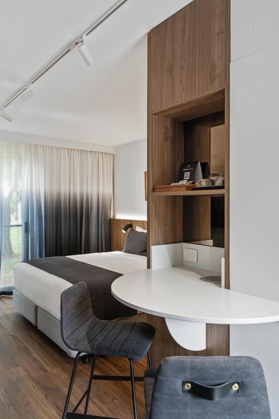The Henty Motel เมาท์แกมเบีย ภายนอก รูปภาพ